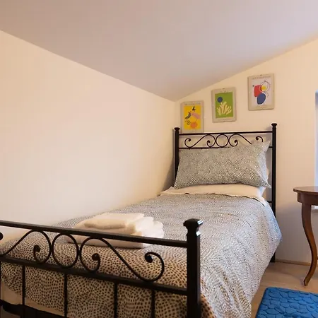 Homeby, La Piazzetta Ferienhaus LʼAquila